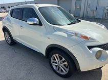 Used 2011 White Nissan SV image 3