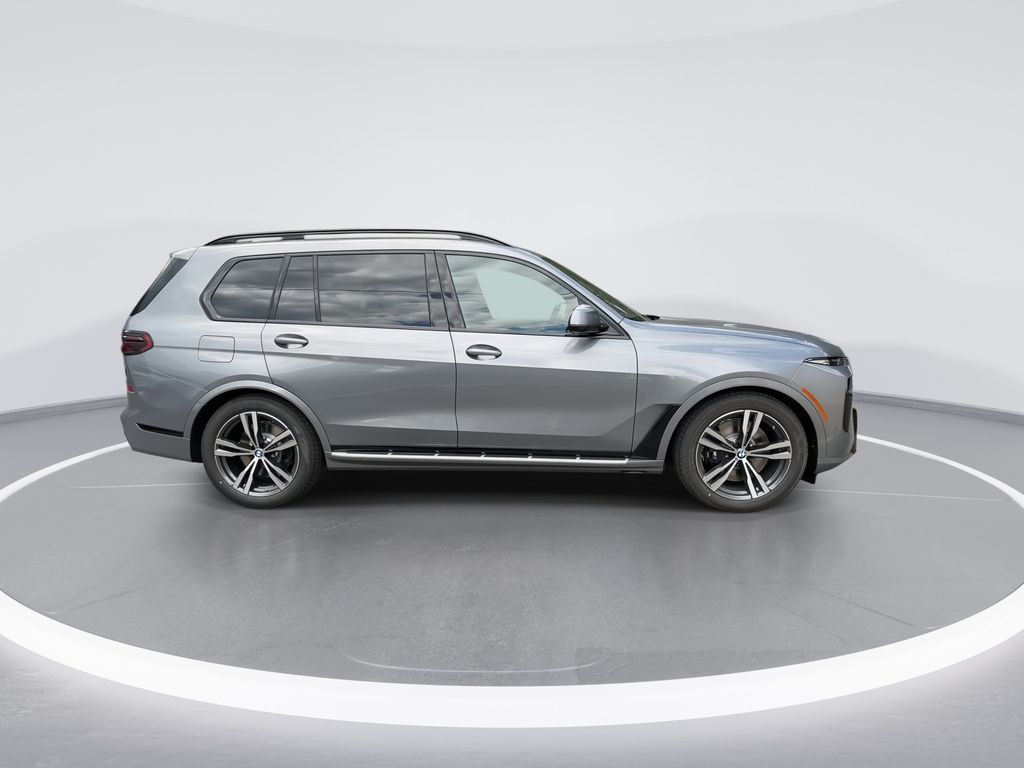 Thumbnail: 2026 BMW X7 - 9