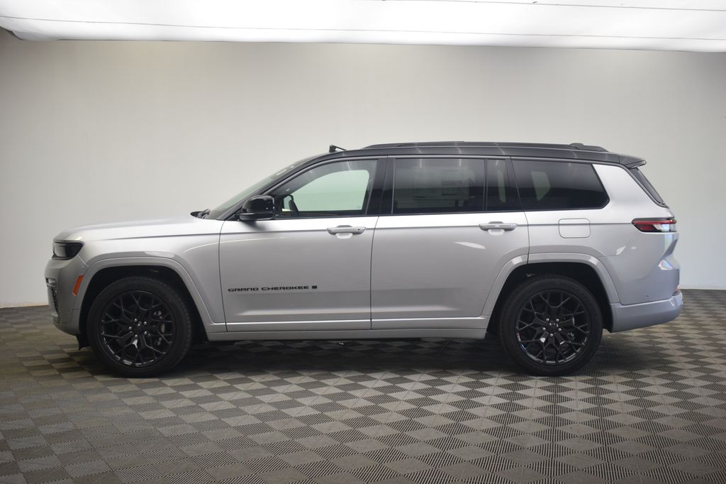 new 2026 Jeep Grand Cherokee L car, priced at $62,018