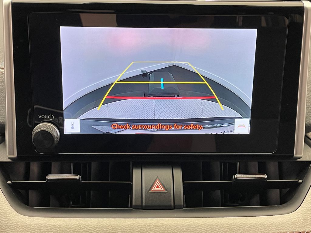 2023 Toyota RAV4 XLE 26