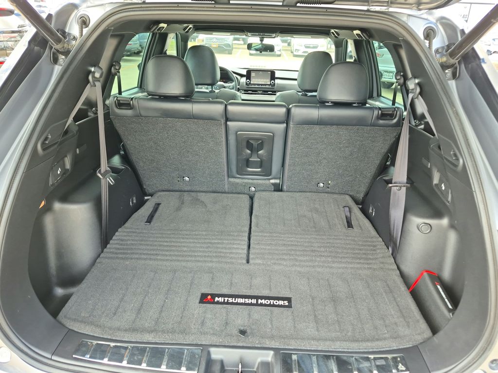 2022 Mitsubishi Outlander SE Launch Edition Gray at North Houston Mitsubishi