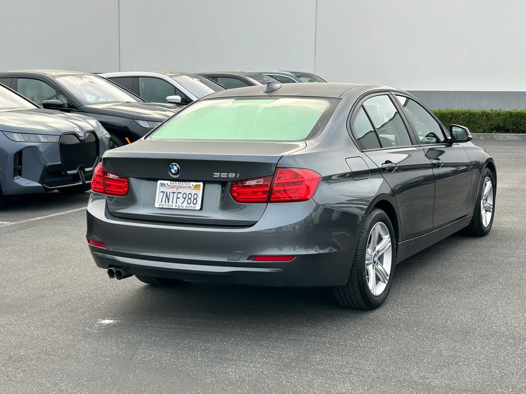 Thumbnail: 2015 BMW 3 Series - 5