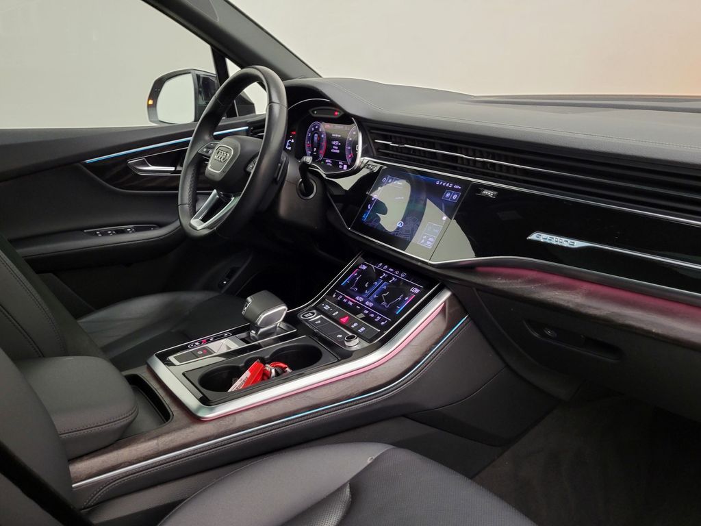 Thumbnail: 2024 Audi Q7 - 16