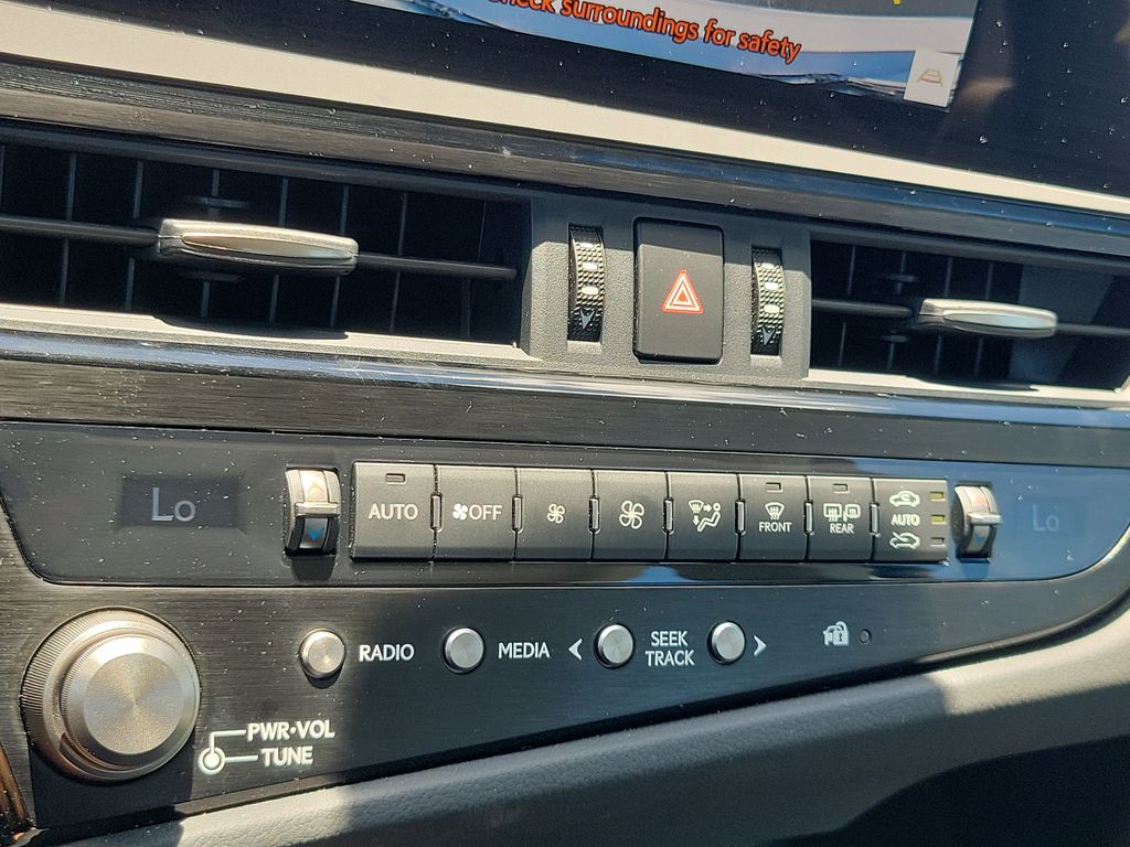 used 2025 Lexus ES car, priced at $45,998