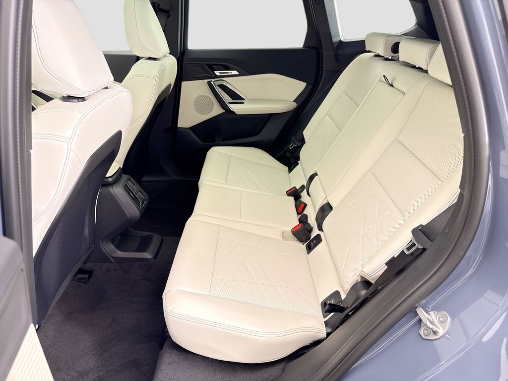 Thumbnail: 2026 BMW X1 - 20