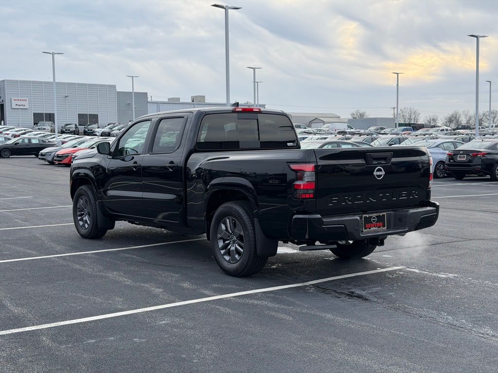 View vehicle photo 6