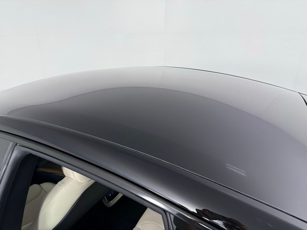 Thumbnail: 2021 Tesla Model S - 23
