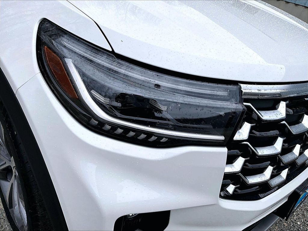 2025 Ford Explorer — photo 34