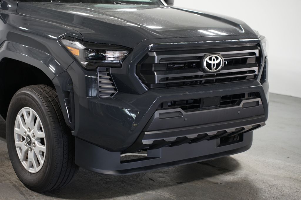 Thumbnail: 2025 Toyota Tacoma - 4