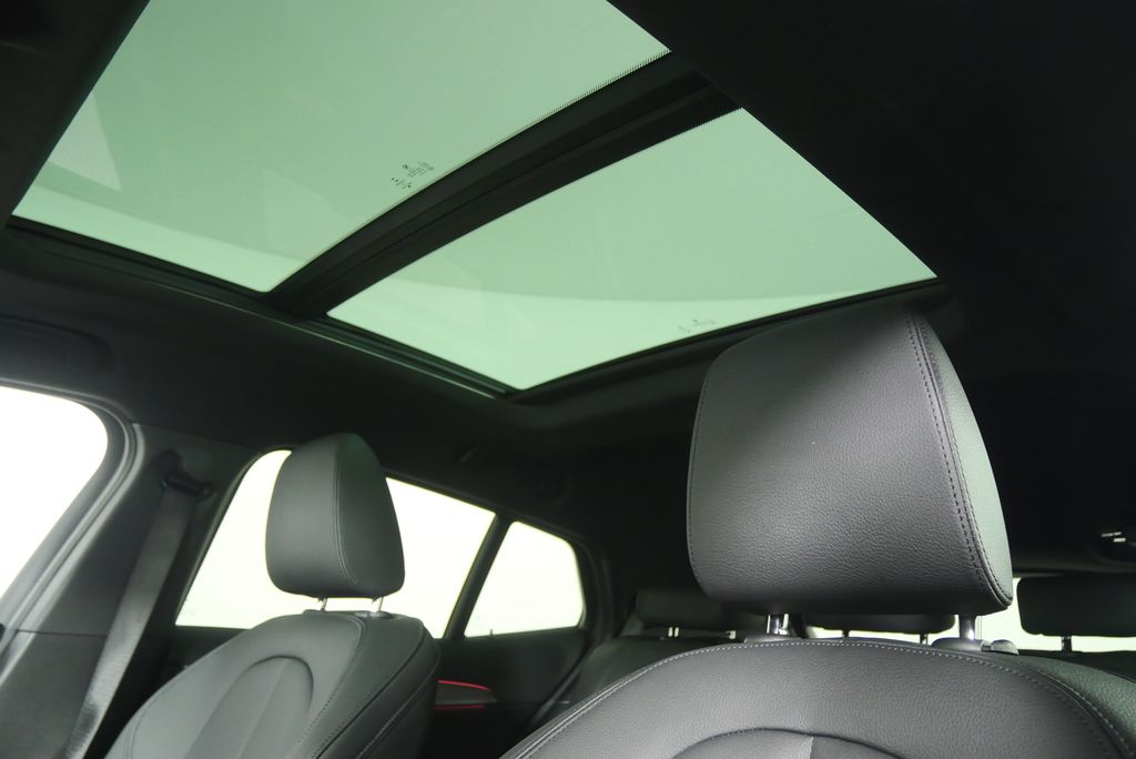 Thumbnail: 2023 BMW X2 - 11