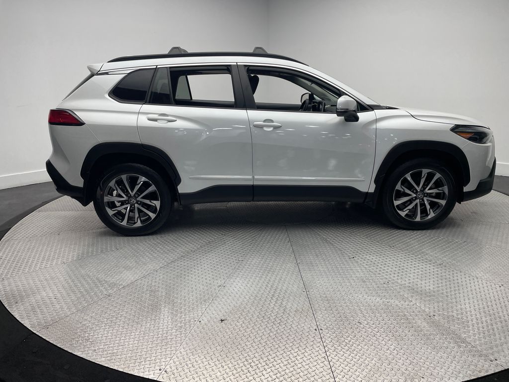 Thumbnail: 2024 Toyota Corolla Cross - 4