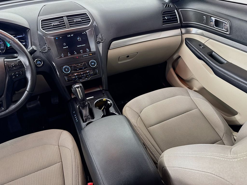 Used Car 2018 Ford Explorer  Xlt For Sale Under $12,000 In Austin, Texas