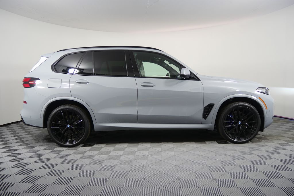 Thumbnail: 2026 BMW X5 - 2