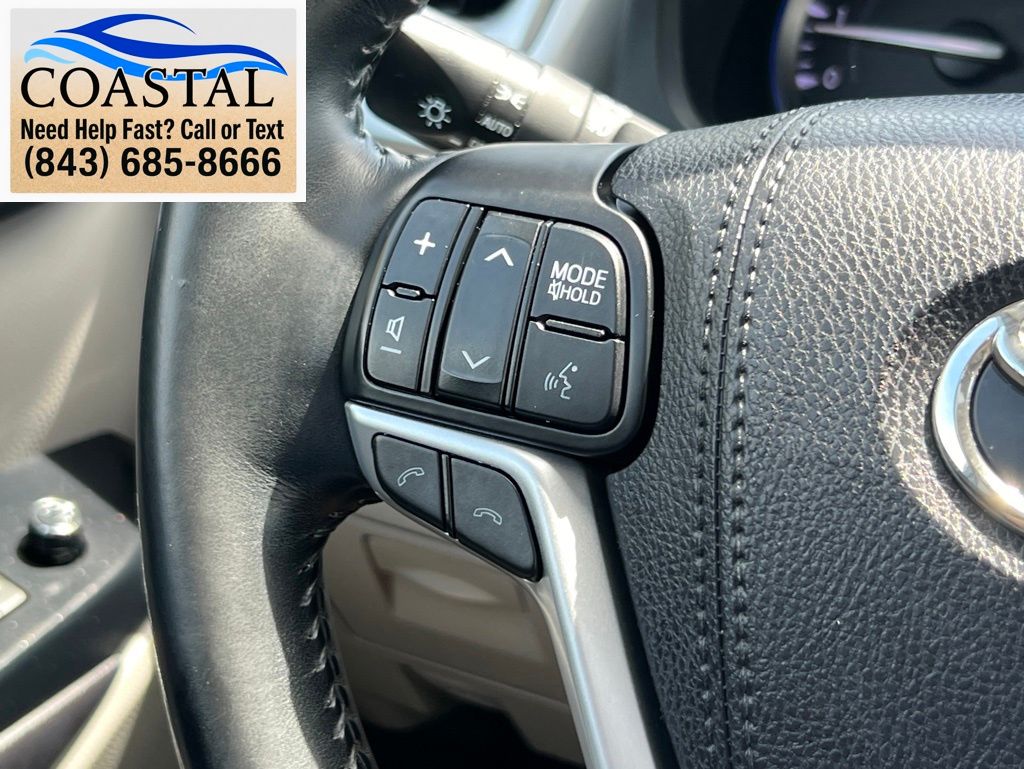 2017 Toyota Highlander XLE Gray at Davis Toyota of Orangeburg