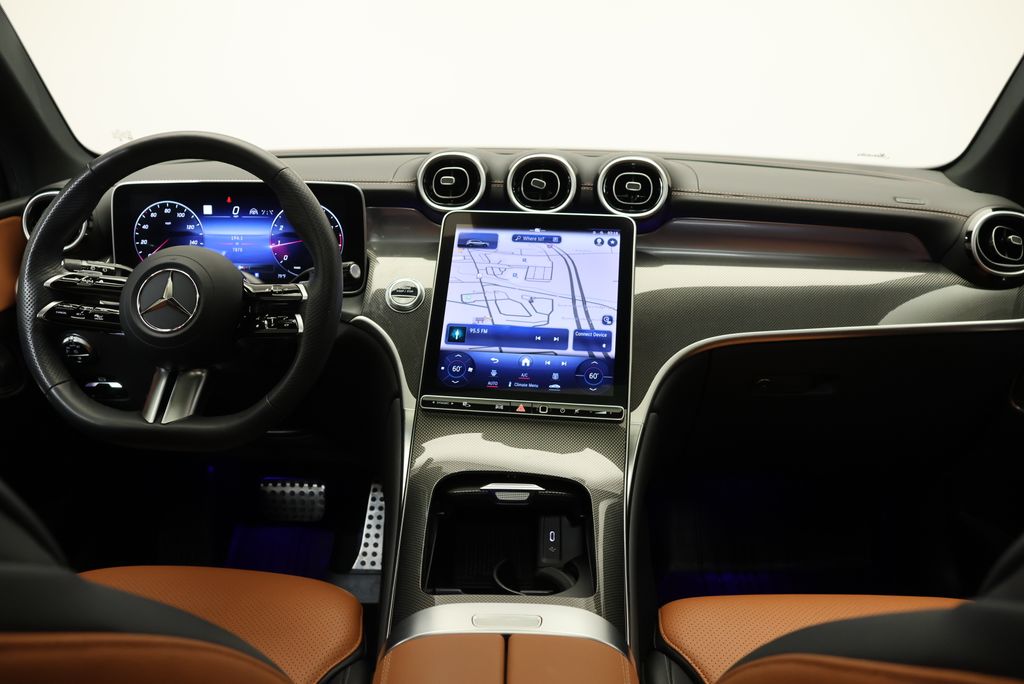 Thumbnail: 2024 Mercedes-Benz GLC - 17