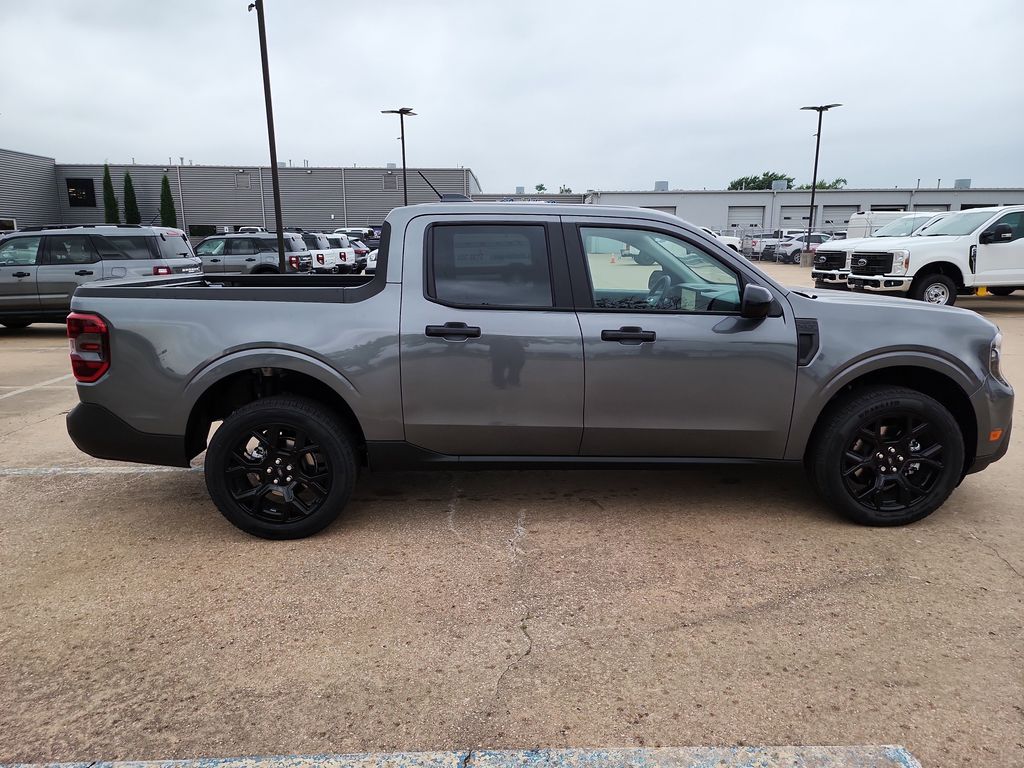 2025 Ford Maverick XLT photo