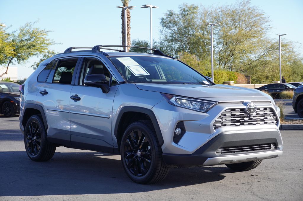 2020 Toyota RAV4 Limited 4