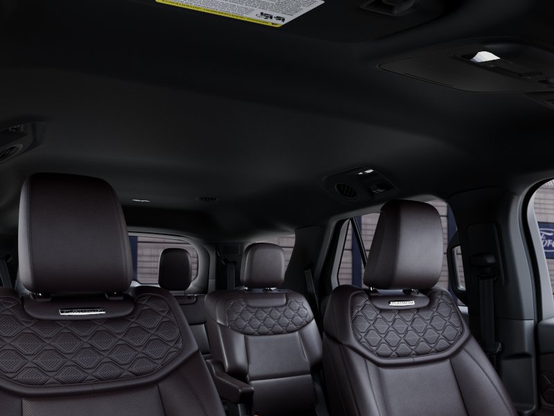 New 2027 Star White Metallic Tri-Coat Ford Platinum image 22