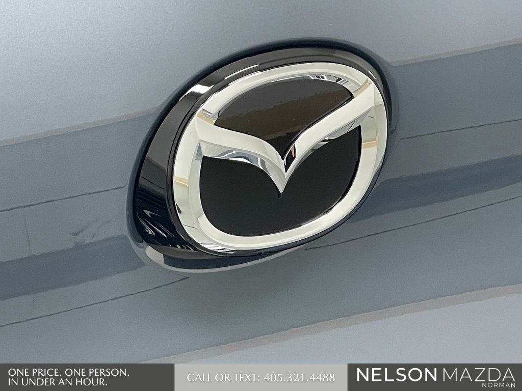 2026 Mazda Mazda3 Carbon Edition - Photo 16