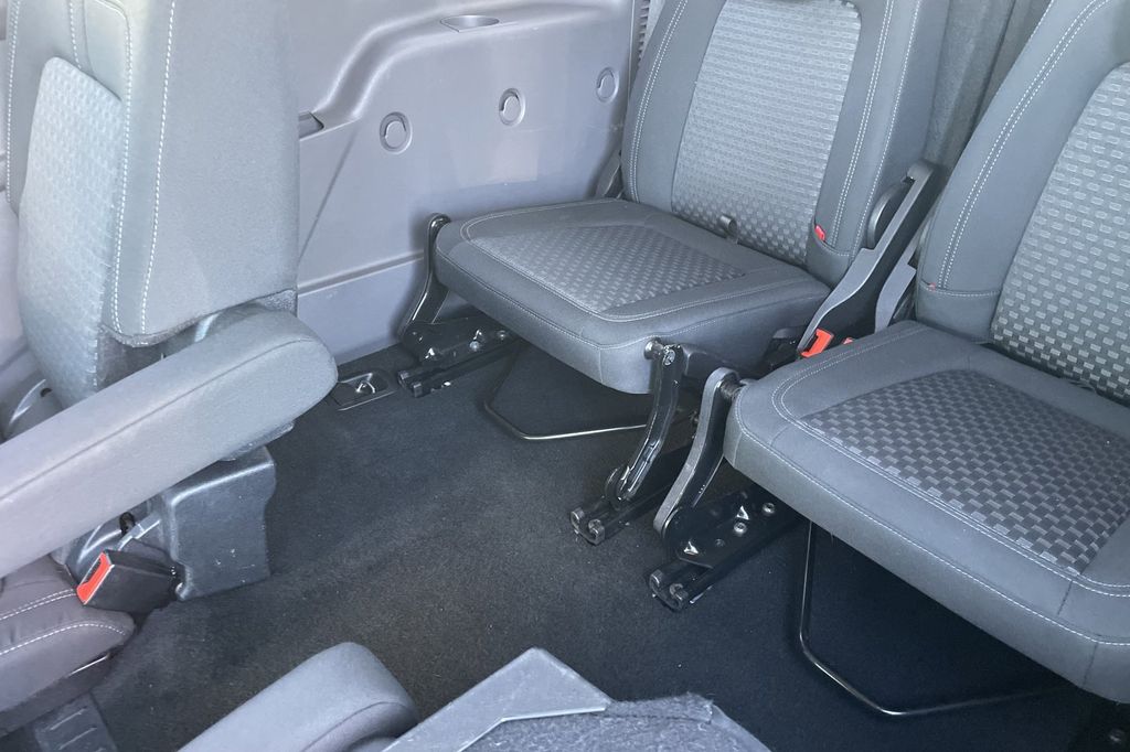 2019 Ford Transit Connect XLT 17