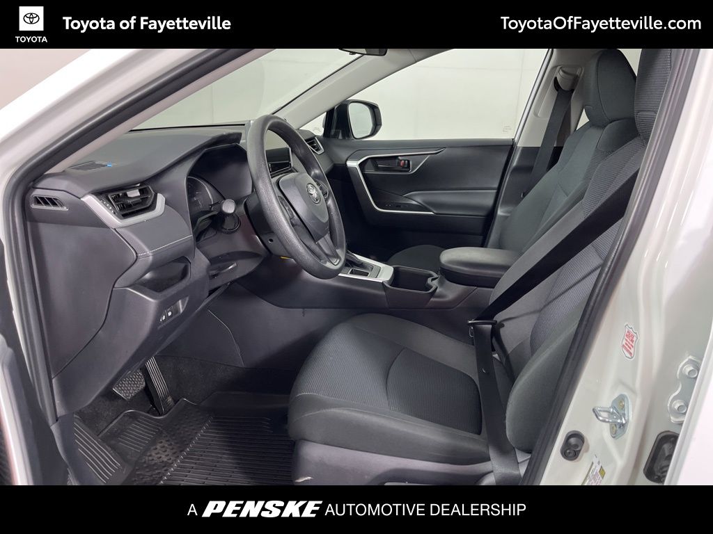 Thumbnail: 2025 Toyota RAV4 - 21