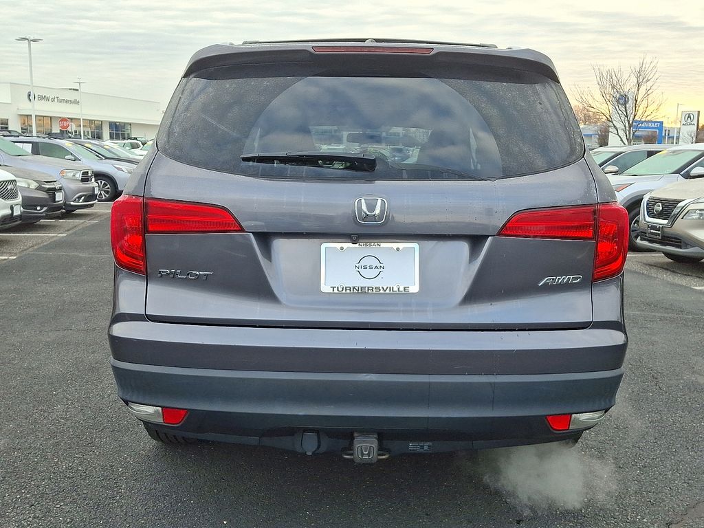 Thumbnail: 2016 Honda Pilot - 5