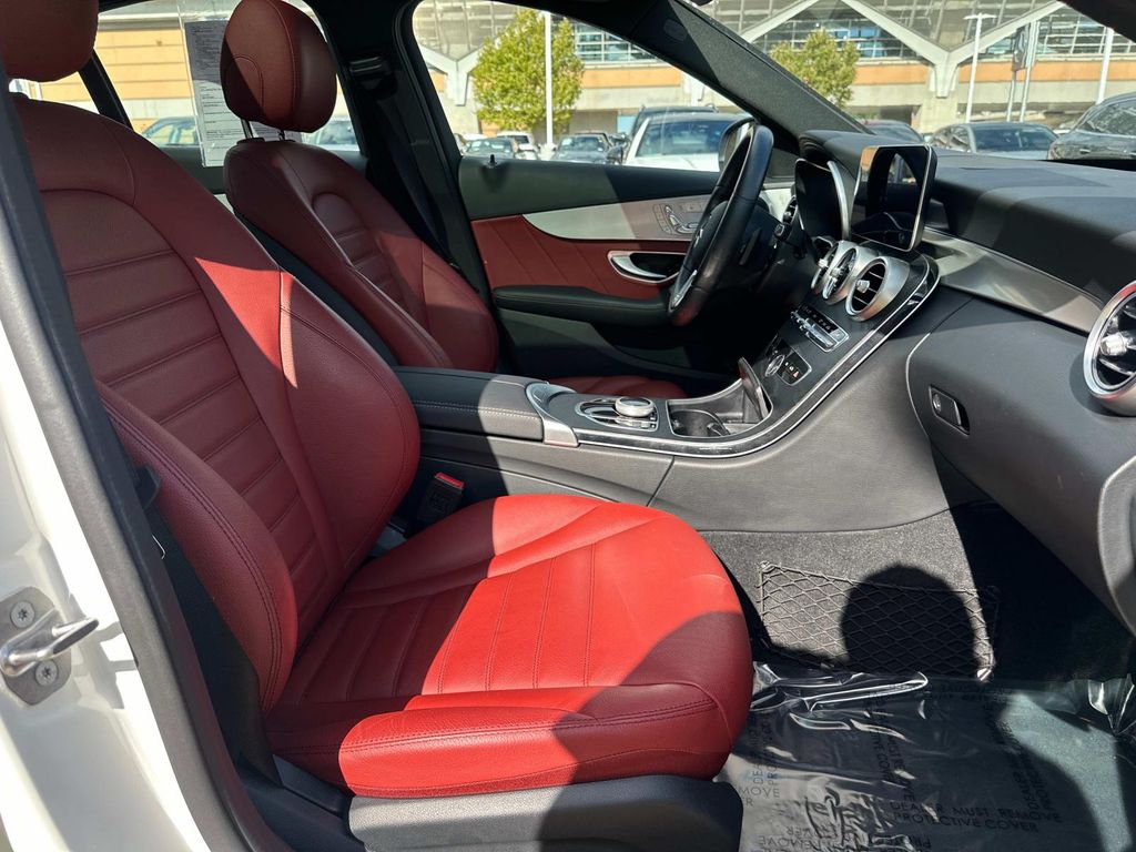 Thumbnail: 2020 Mercedes-Benz C-Class - 22