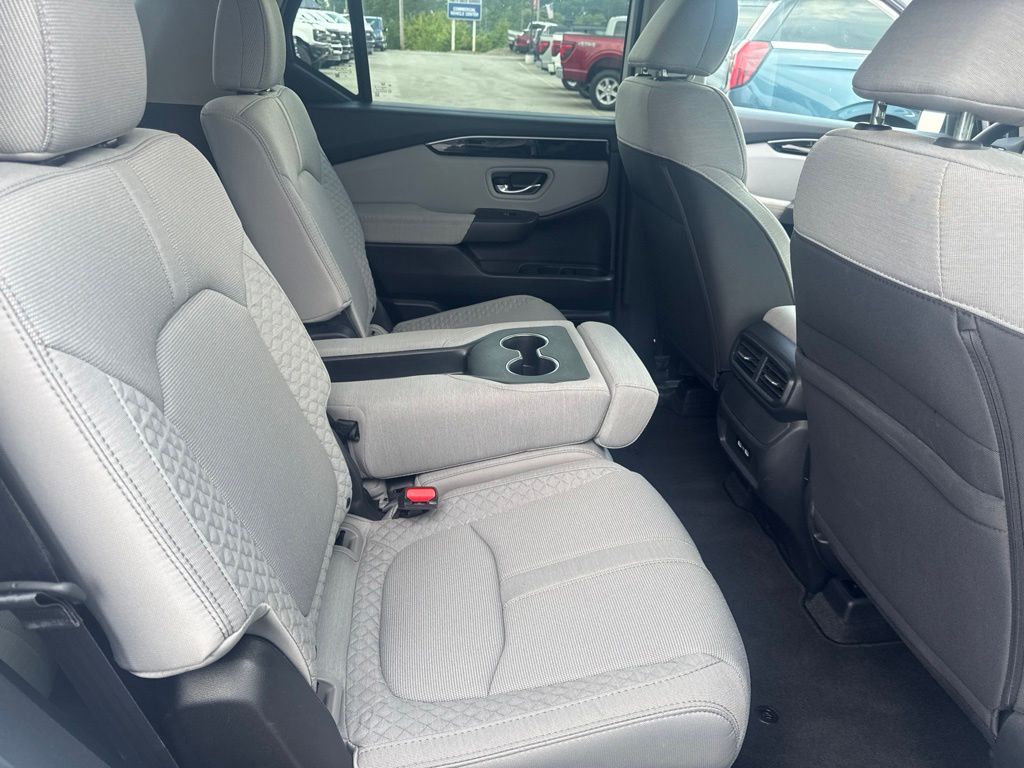 Certified Used 2023  Honda LX image 37