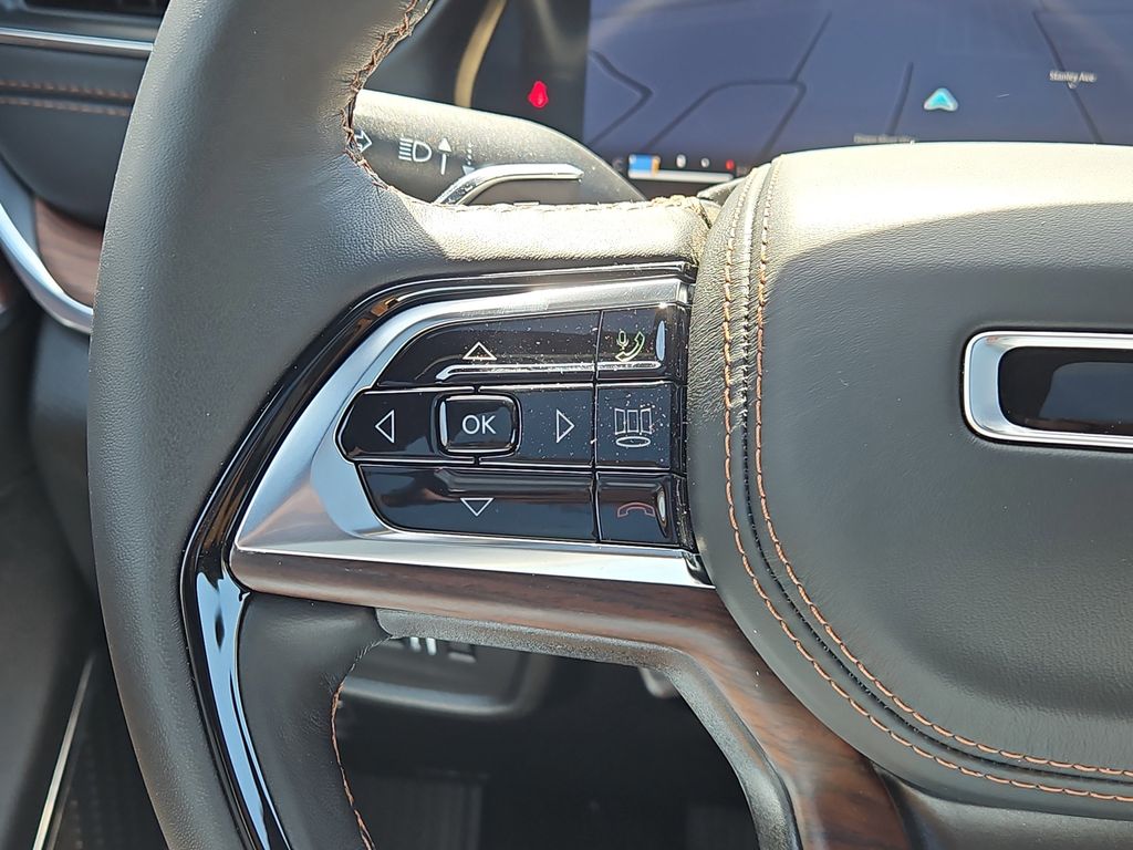 2025 Jeep Grand Cherokee L Summit photo