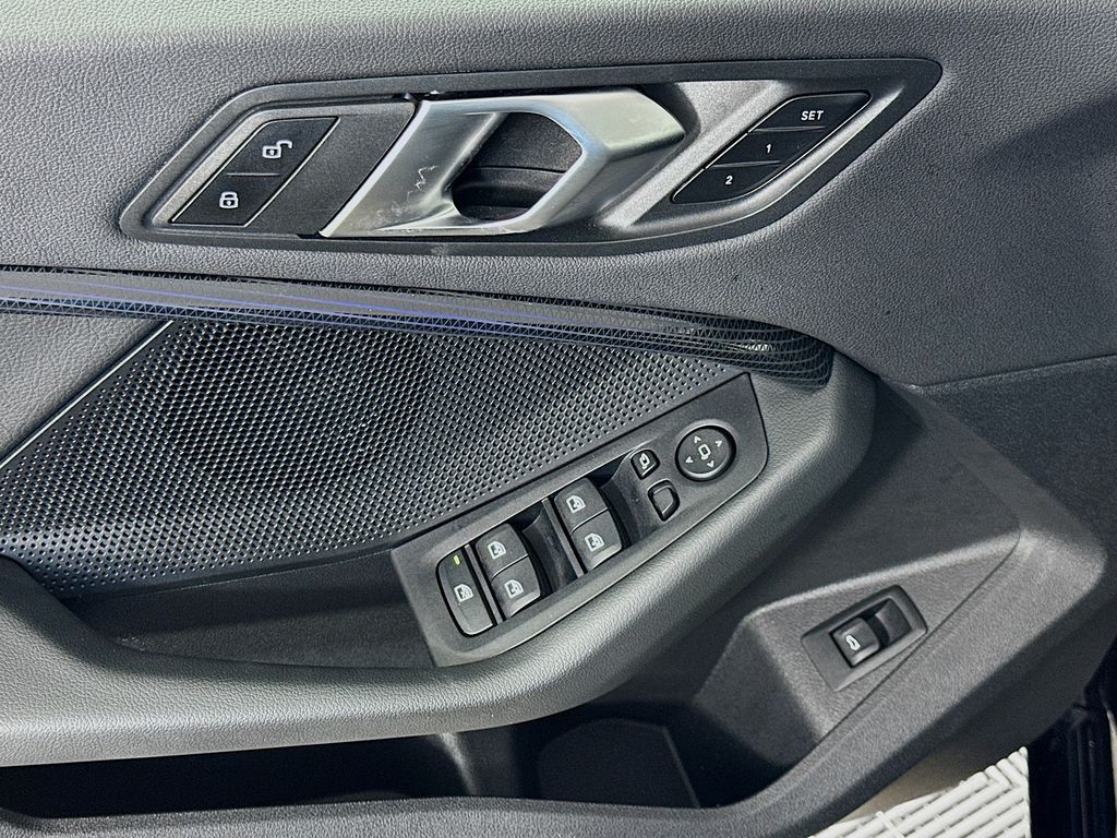 Thumbnail: 2024 BMW 2 Series - 18