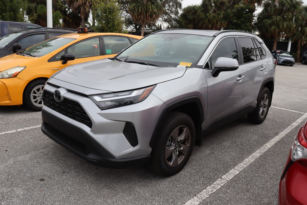 2025 Toyota RAV4 XLE -
                West Palm Beach, FL