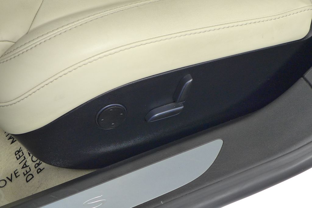 Thumbnail: 2018 Tesla Model S - 23