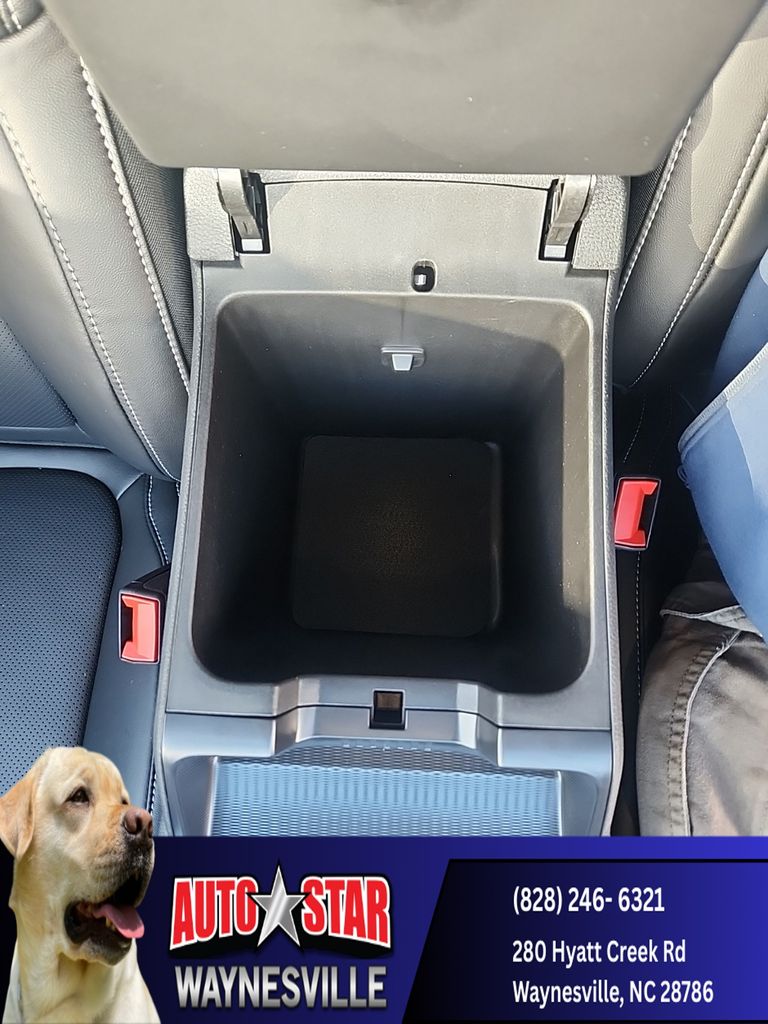 new 2025 Jeep Grand Cherokee car, priced at $47,990