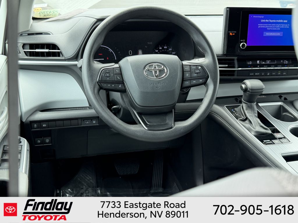 Used 2025 Toyota Sienna Van