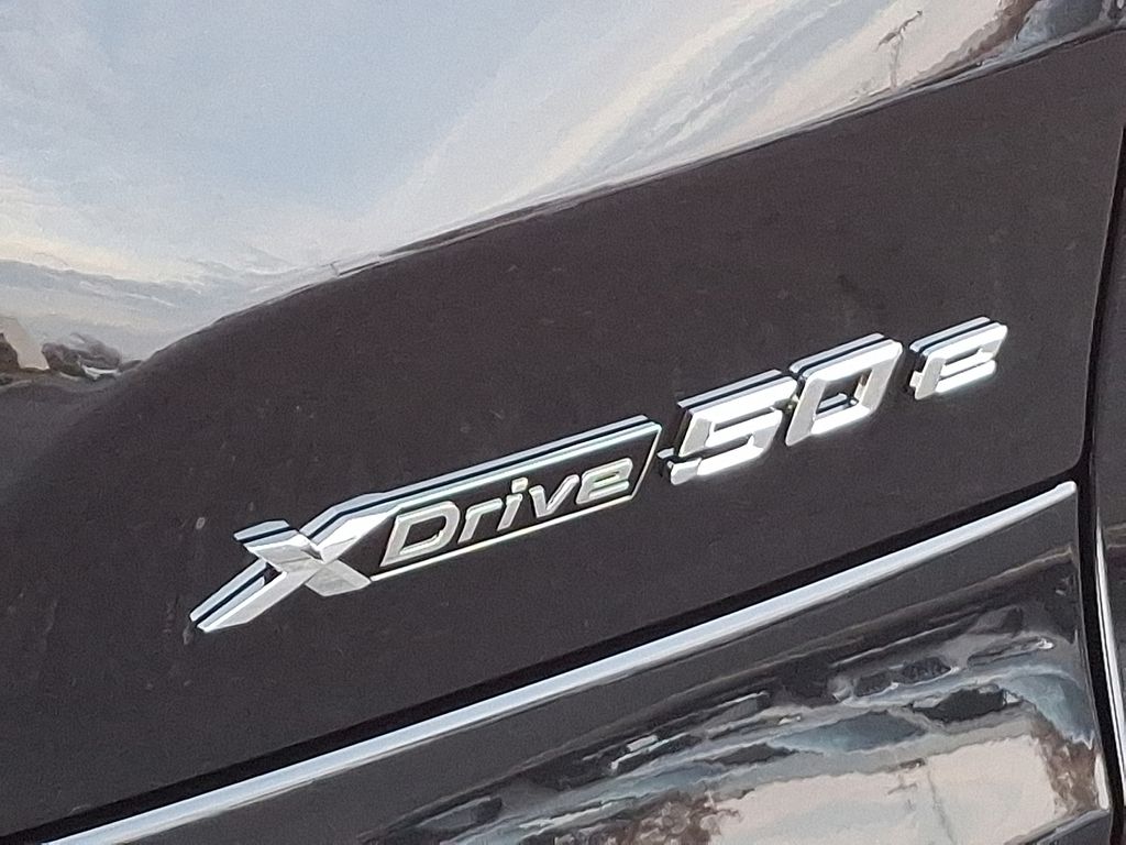 Thumbnail: 2026 BMW X5 - 12