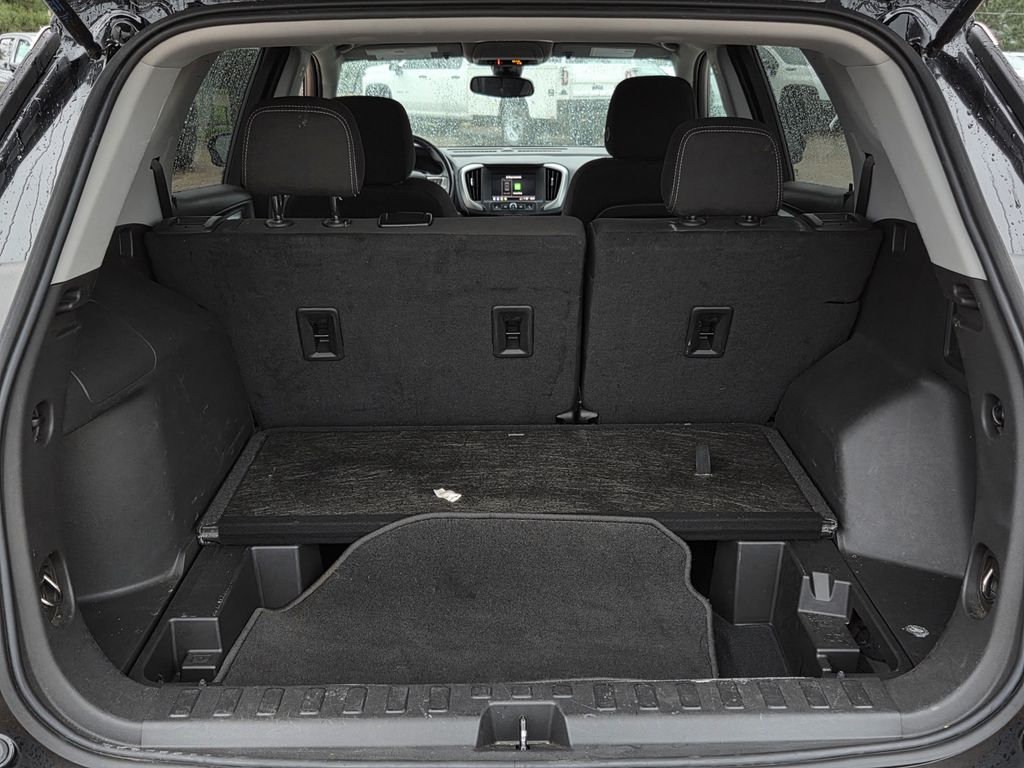 Used 2024 GMC Terrain SUV