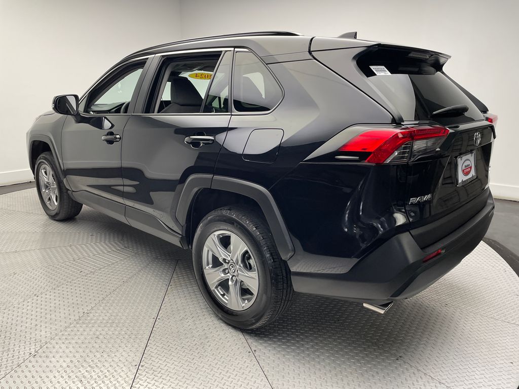 2024 Toyota RAV4 XLE 7