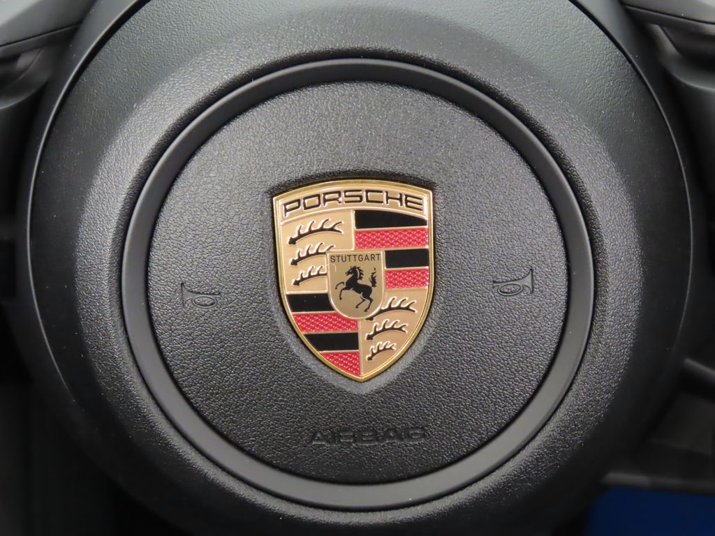Thumbnail: 2025 Porsche Panamera - 20