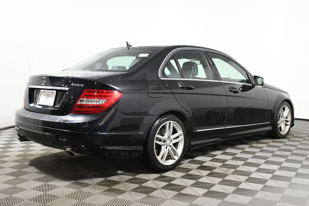 2014 Mercedes-Benz C-Class C 300 10