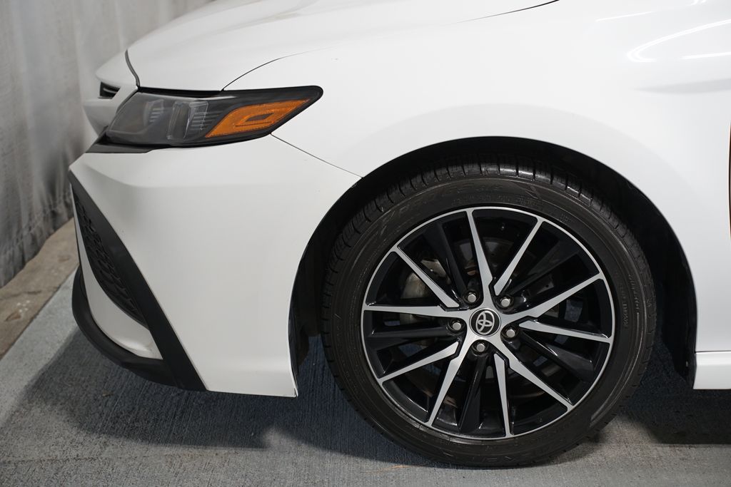 Thumbnail: 2022 Toyota Camry - 5