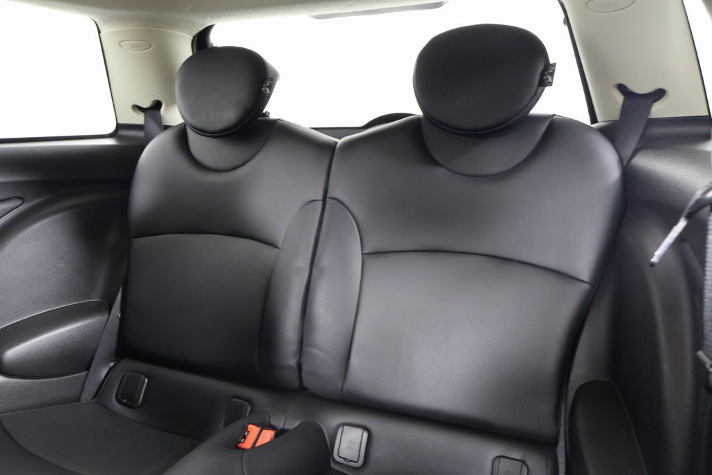 2012 MINI Cooper Base 11