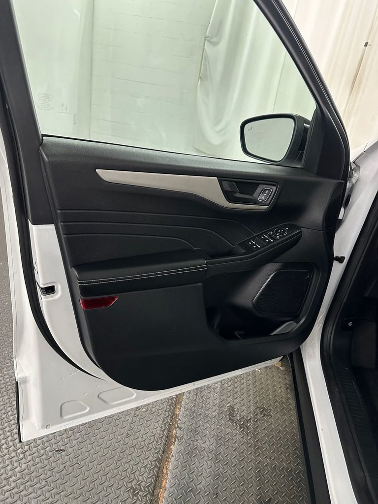 used 2022 Ford Escape car, priced at $19,985