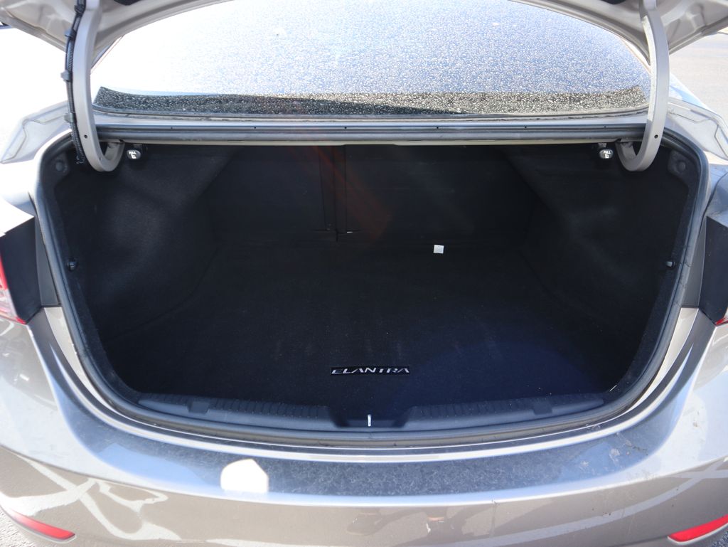 Thumbnail: 2015 Hyundai Elantra - 11