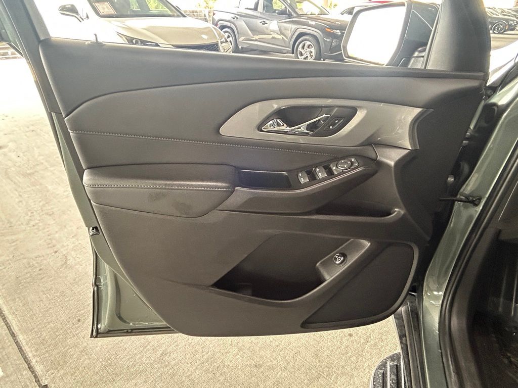 Used 2023 Silver Sage Metallic Chevrolet LT image 17