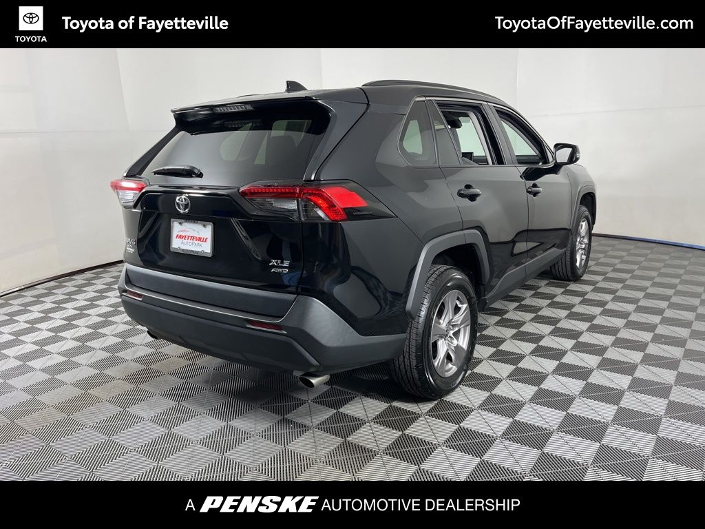 2022 Toyota RAV4 XLE 13