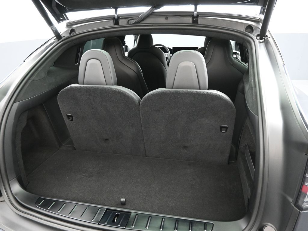 2022 Tesla Model X Plaid