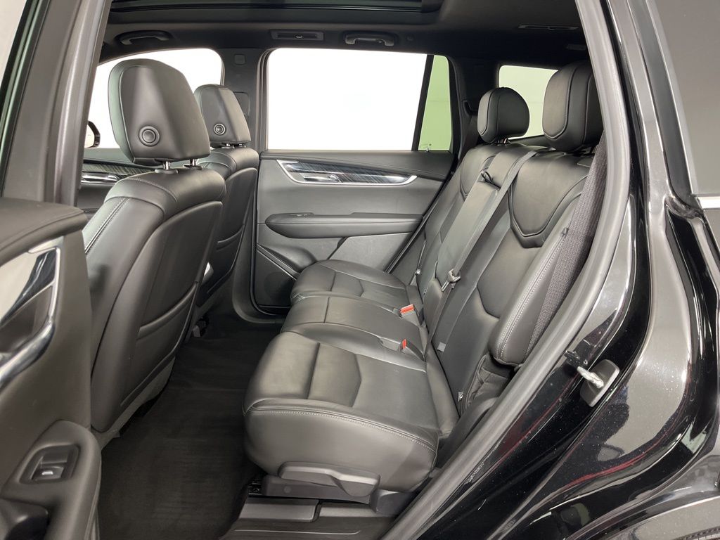 Thumbnail: 2020 Cadillac XT6 - 26