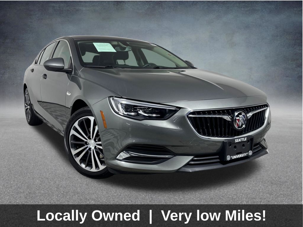 Smoked Pearl Metallic 2019 Buick Regal Sportback Sedan Front-Wheel Drive 9-Speed Automatic