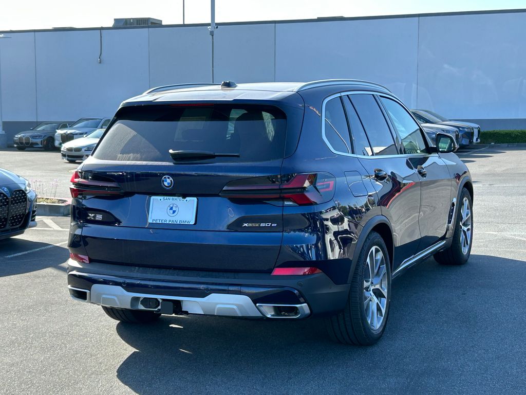 2026 BMW X5 xDrive50e 5