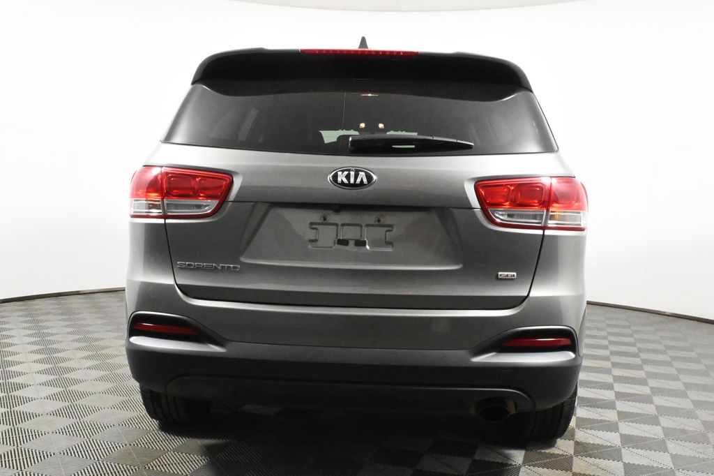 2016 Kia Sorento LX 6